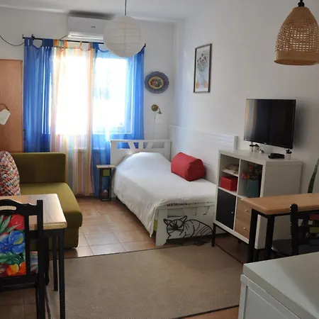 Apartment Studio5, Sa Parkingom, Centar Obrenovca