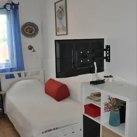 Studio5, Sa Parkingom, Centar Obrenovca Apartment