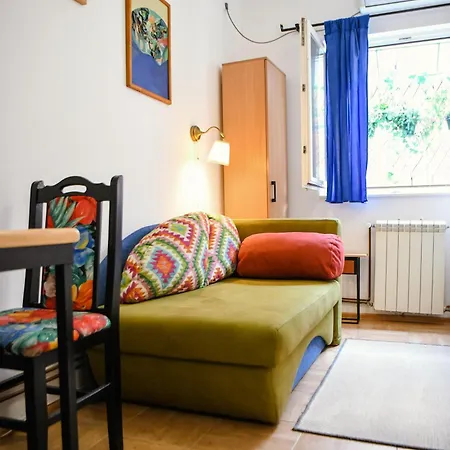 Studio5, Sa Parkingom, Centar Obrenovca דירה