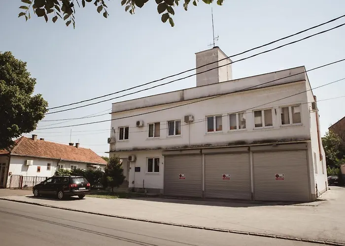 Studio5, Sa Parkingom, Centar Obrenovca